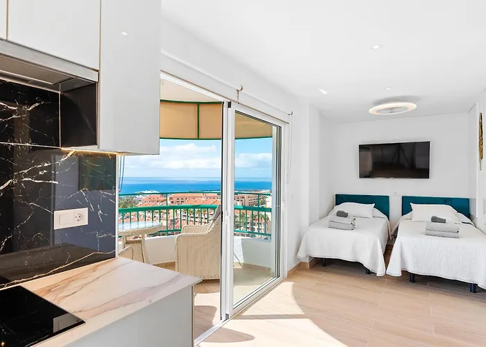 公寓 Renovated Panoramic Seaview Vistas 阿罗纳